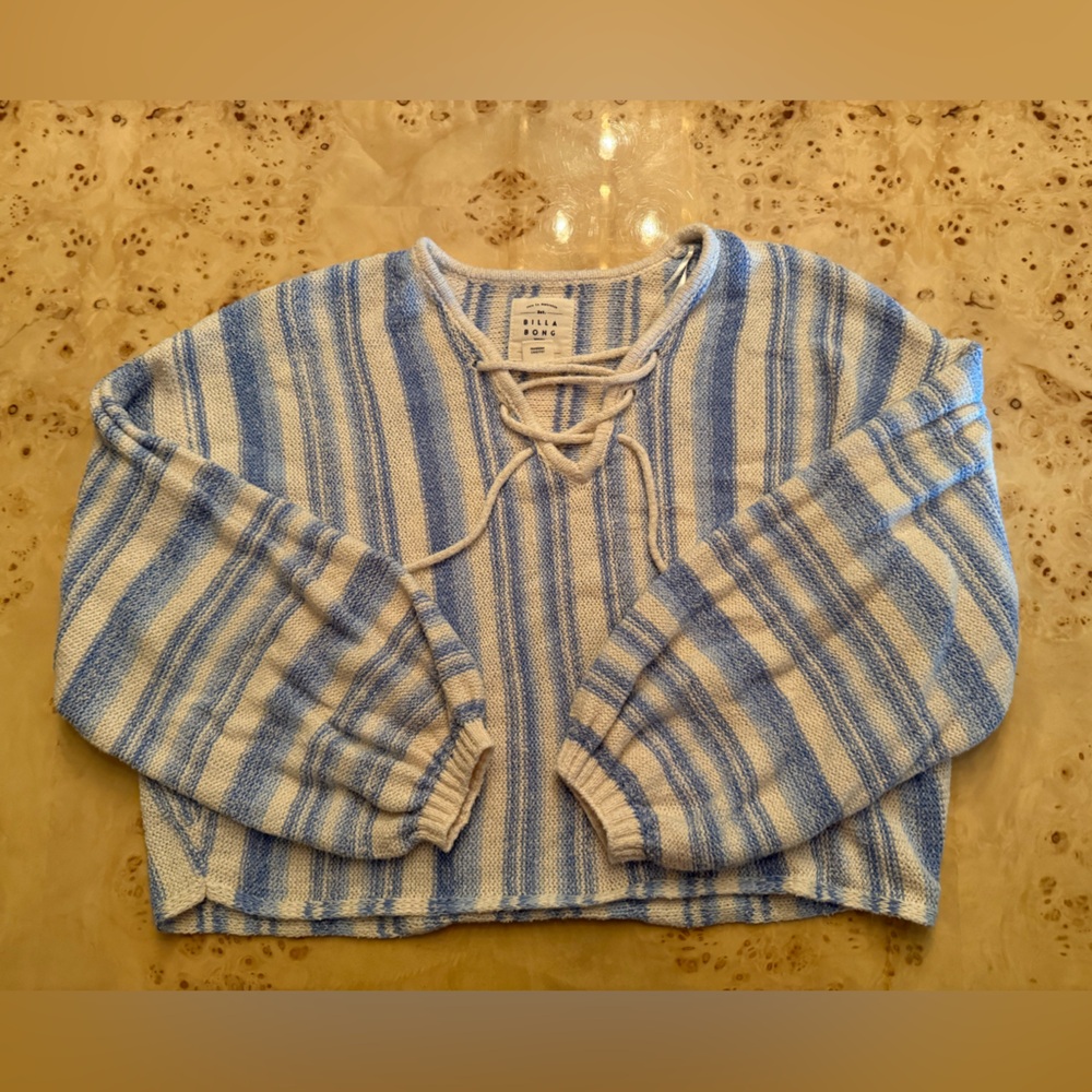 Billabong Blue and White Knit Top